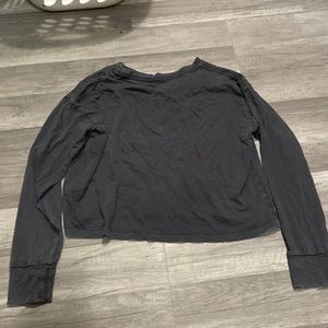 Long sleeve crop top